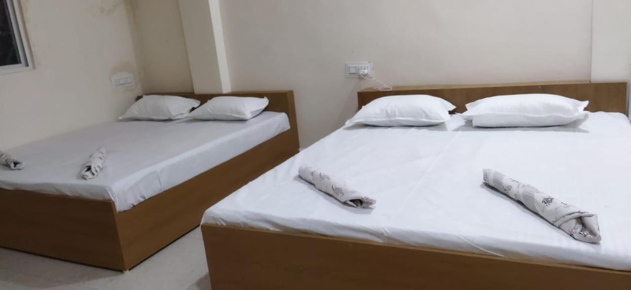 Shree Gajlaxmi Hotel Walking Distance From Mahakaleswar Ujjain Zewnętrze zdjęcie