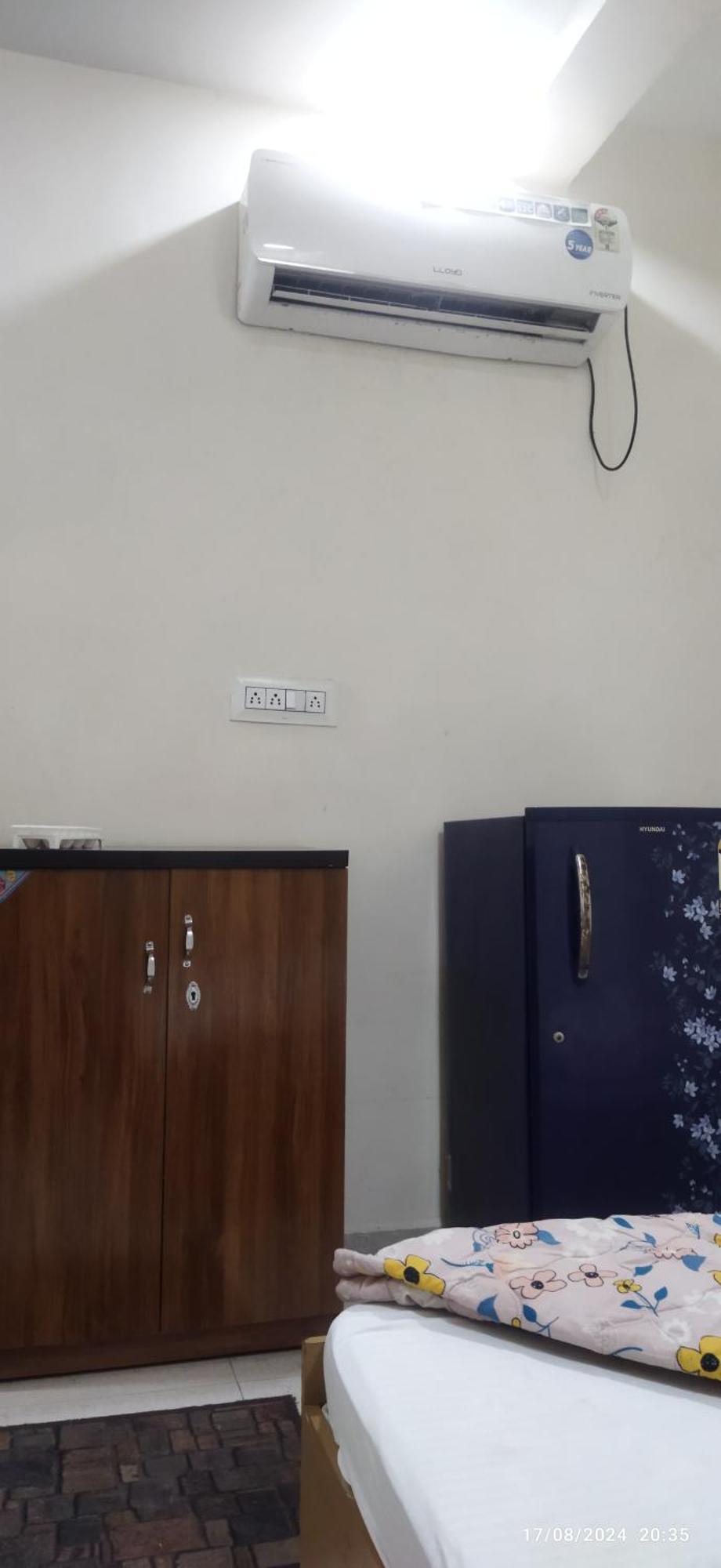 Shree Gajlaxmi Hotel Walking Distance From Mahakaleswar Ujjain Zewnętrze zdjęcie