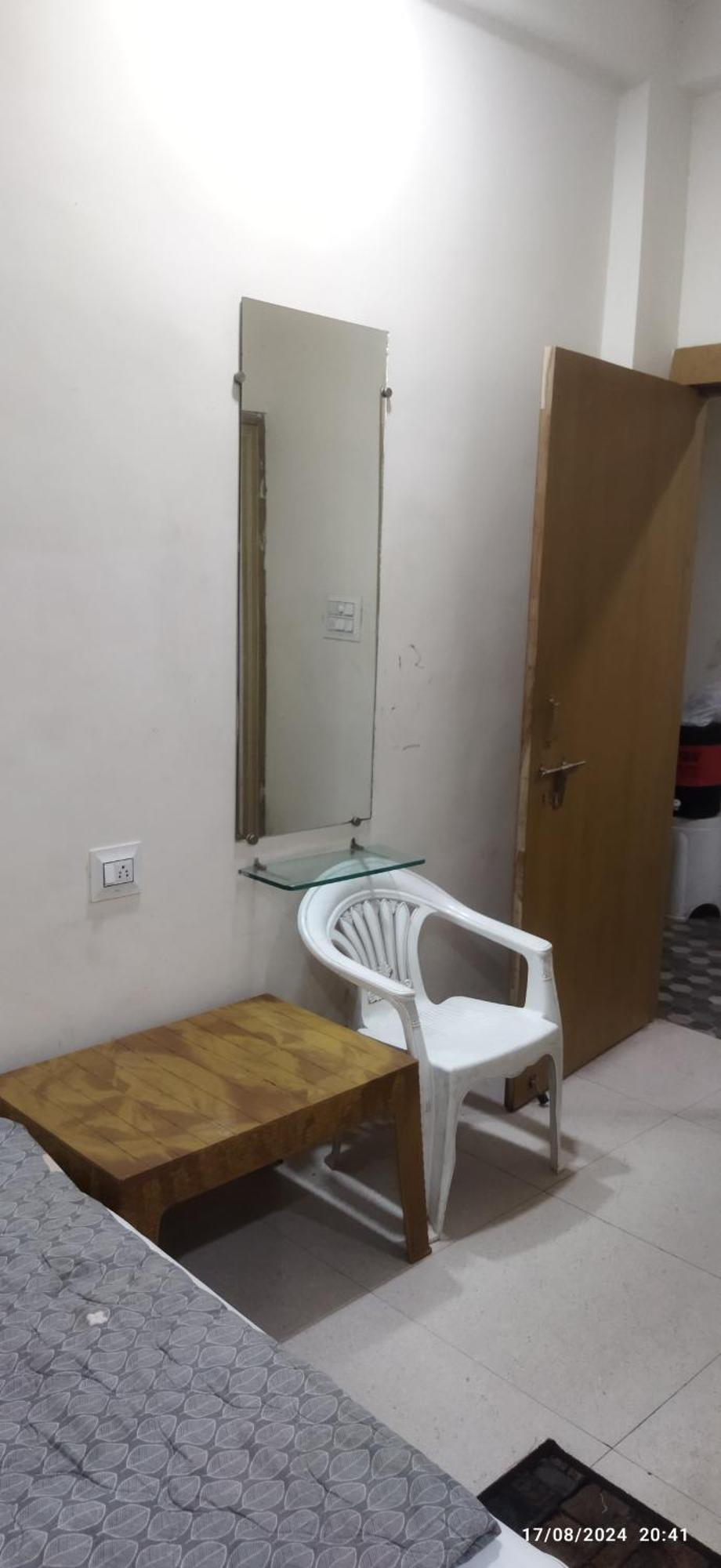 Shree Gajlaxmi Hotel Walking Distance From Mahakaleswar Ujjain Zewnętrze zdjęcie